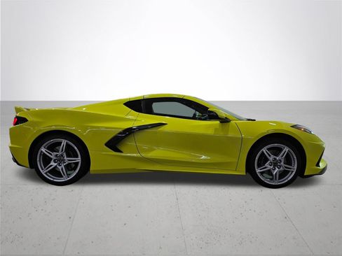 Used 2021 Chevrolet Corvette Stingray Premium Cpe w/ Z51 Performance Package RWD image 8