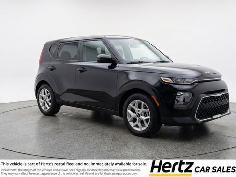 Used 2025 Kia Soul LX w/ LX Technology Package FWD image 1