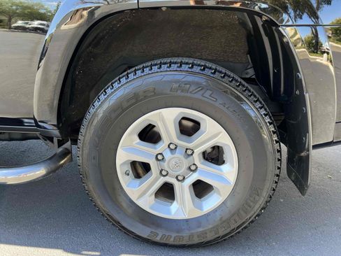 Used 2014 Toyota 4Runner SR5 image 72