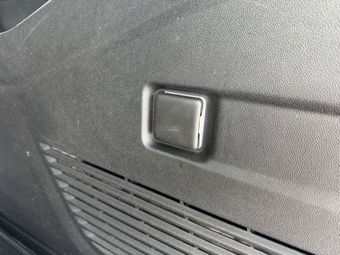 Used 2025 Chevrolet Suburban LS AWD/4WD image 16