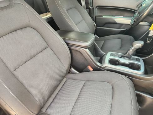 Used 2022 Chevrolet Colorado LT w/ Fleet Safety Package AWD/4WD image 14