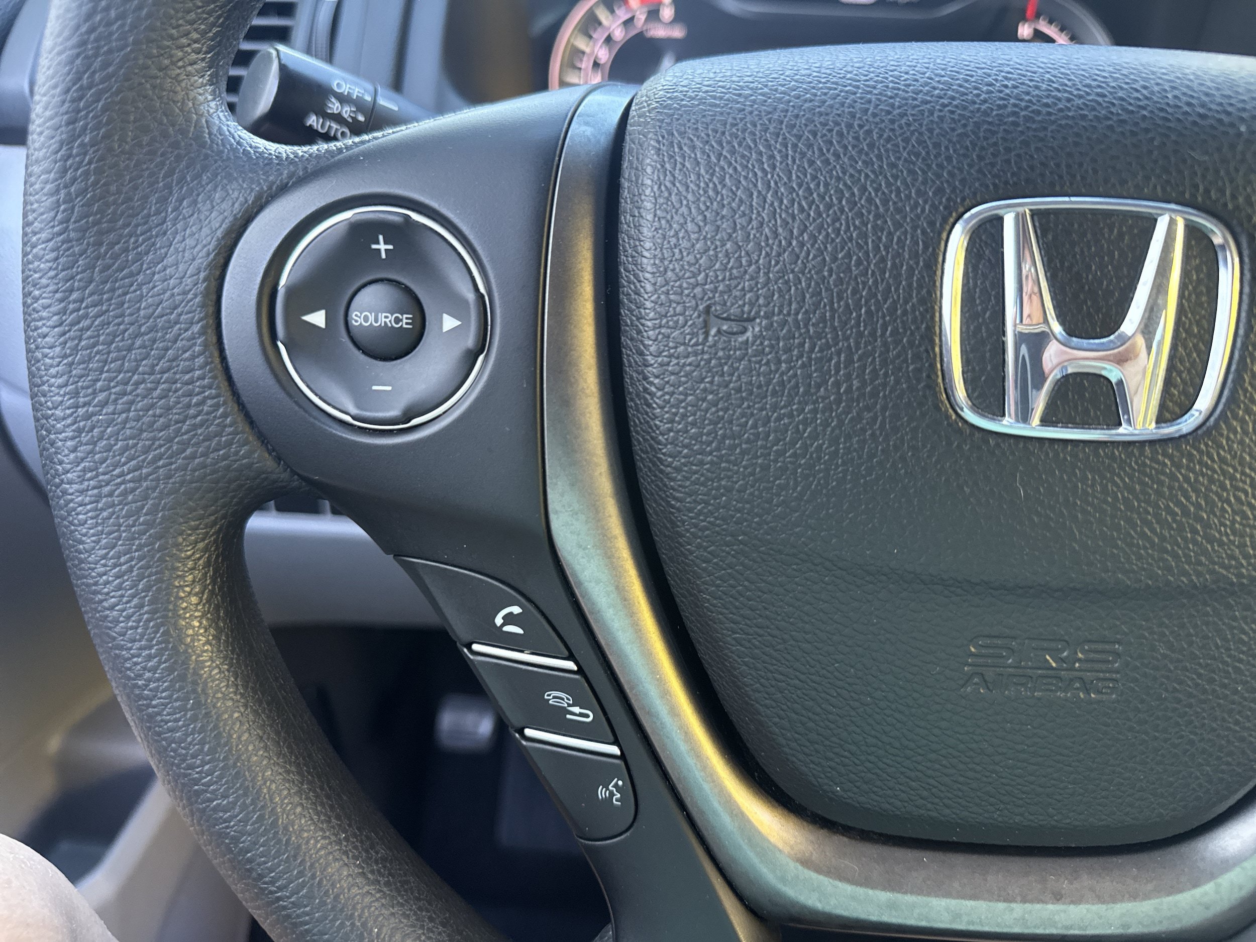 Used 2017 Honda Pilot LX image 22