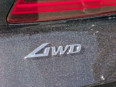Used 2025 Genesis GV80 2.5T Prestige AWD/4WD image 11