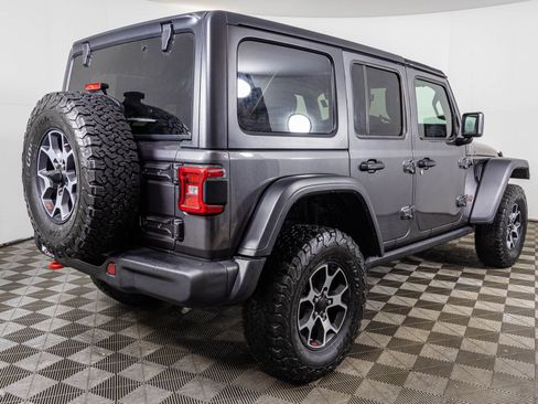 Used 2022 Jeep Wrangler Unlimited Rubicon w/ Steel Bumper Group AWD/4WD image 17