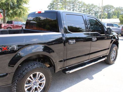 Used 2018 Ford F150 XLT AWD/4WD image 11