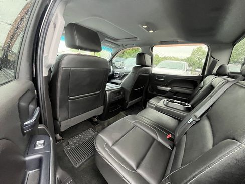 Used 2017 Chevrolet Silverado 1500 LTZ Z71 w/ LTZ Plus Package AWD/4WD image 12
