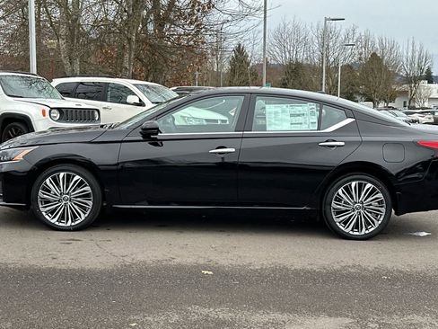 New 2025 Nissan Altima 2.5 SL image 5