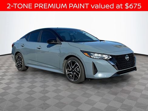 Used 2024 Nissan Sentra SR w/ SR Premium Package image 3