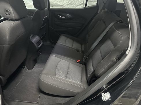 Used 2023 GMC Terrain SLE w/ Driver Convenience Package FWD image 10