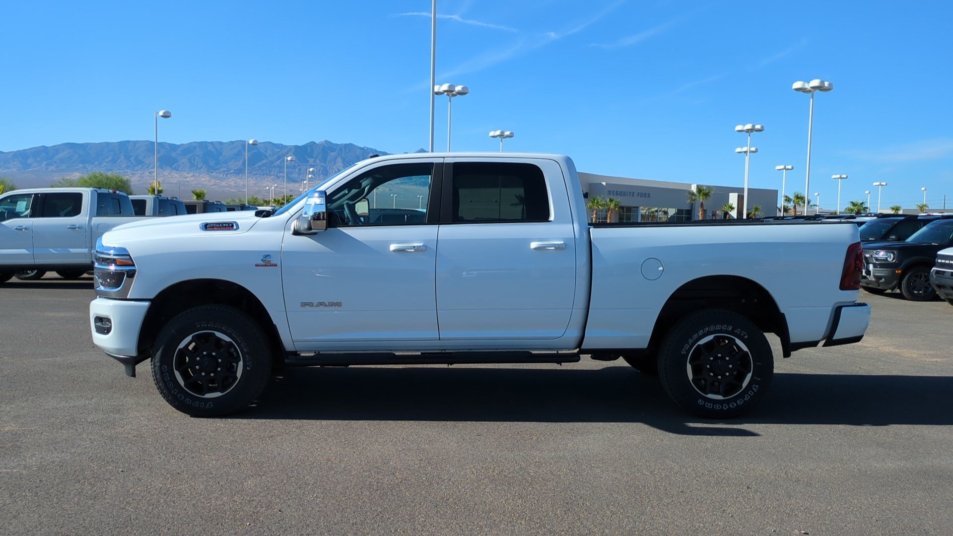 Used 2025 RAM 2500 Laramie AWD/4WD image 6