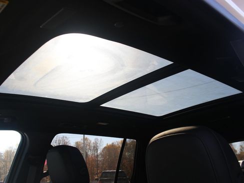 New 2025 GMC Acadia Elevation w/ Elevation Premium Package image 16