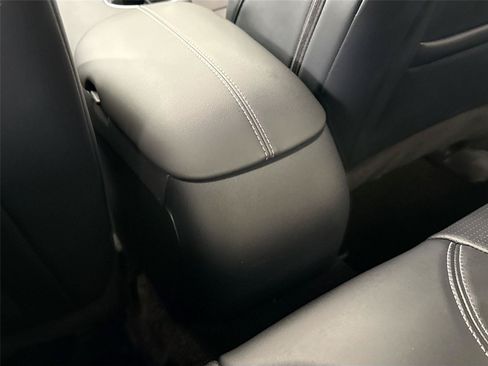 Used 2024 Ford Mustang GT Premium RWD image 37