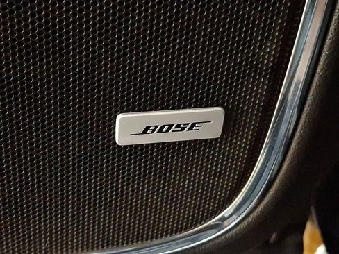 Used 2017 GMC Yukon SLT image 25