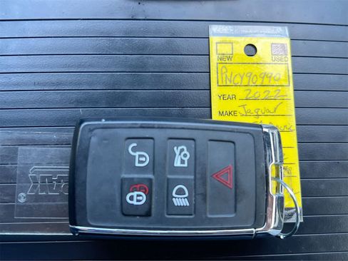 Used 2022 Jaguar XF R-Dynamic SE image 35