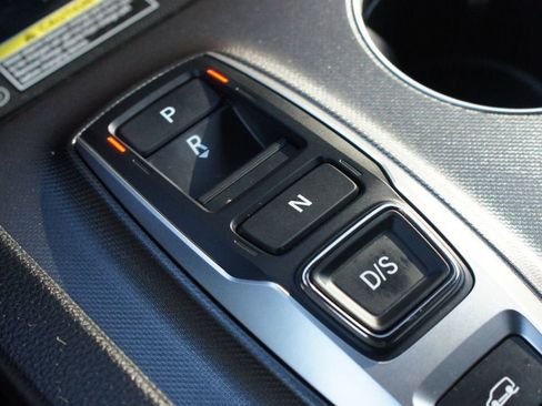 Used 2025 Honda Passport EX-L image 12