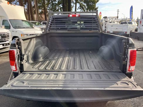 Used 2017 RAM 1500 Laramie w/ Convenience Group image 5