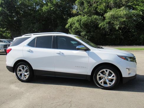Used 2019 Chevrolet Equinox Premier FWD image 2
