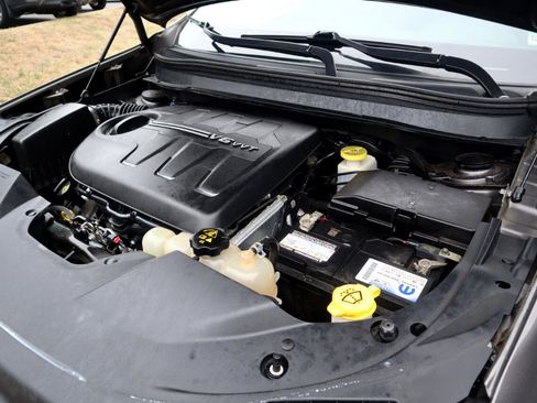 Used 2019 Jeep Cherokee Trailhawk image 36