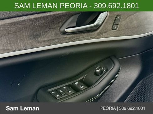 New 2025 Jeep Grand Cherokee Limited w/ Black Appearance Package AWD/4WD image 18