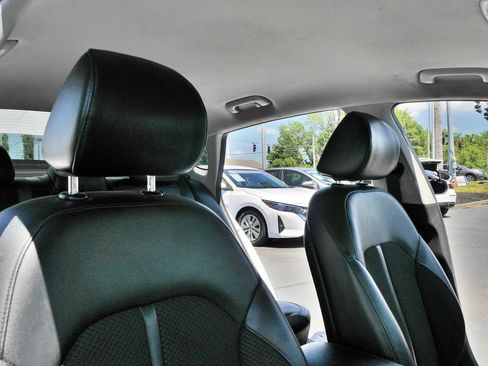 Used 2018 Kia Optima S FWD image 14