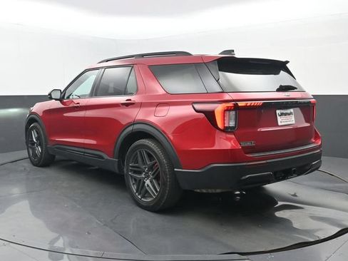 Used 2025 Ford Explorer ST-Line w/ Premium Package RWD image 3