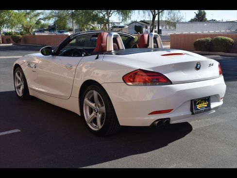 Used 2016 BMW Z4 sDrive28i RWD image 11