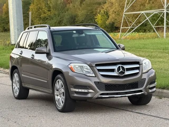 Used 2013 Mercedes-Benz GLK 350 4MATIC image 3