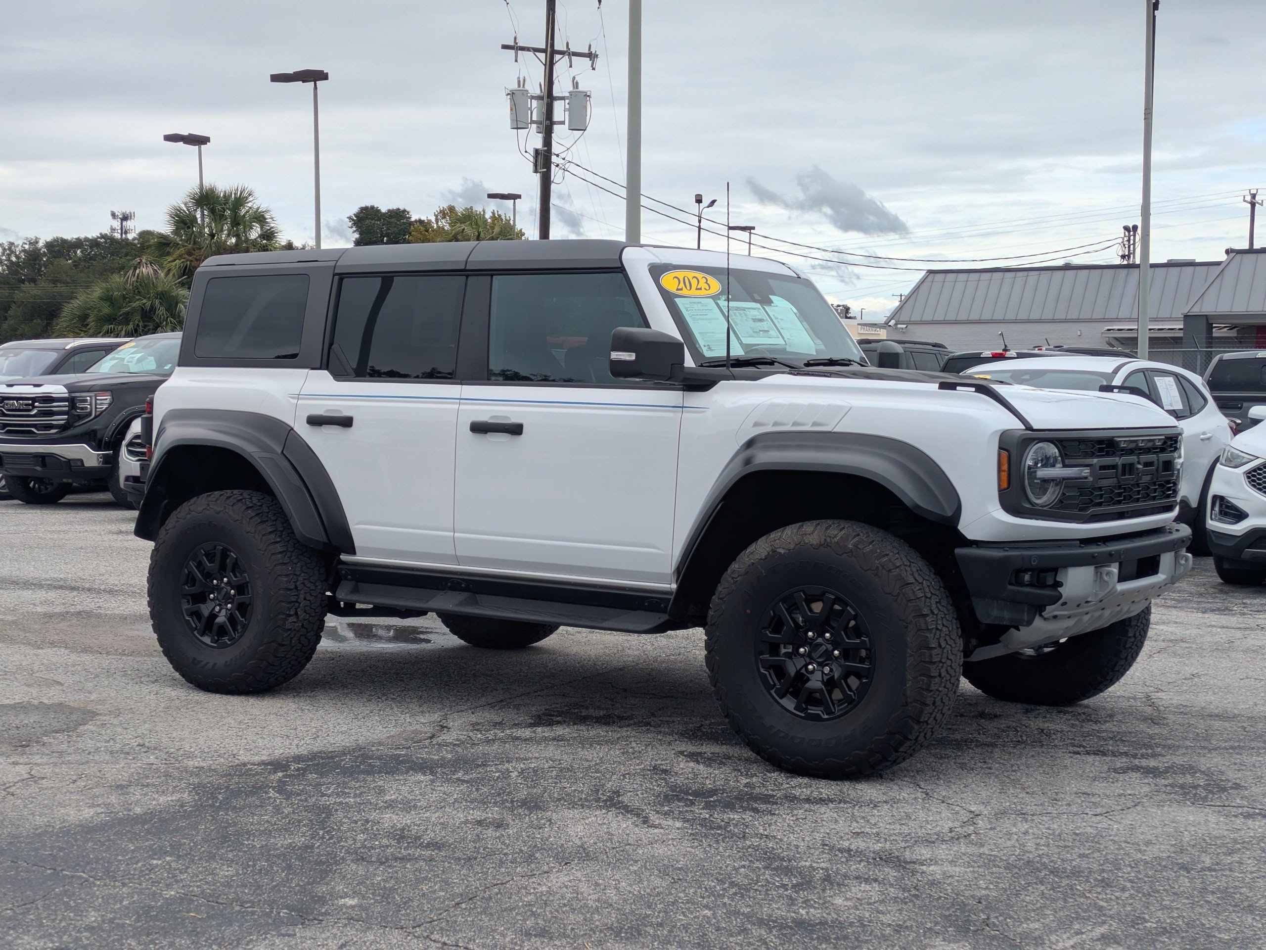 Used 2023 Ford Bronco Raptor AWD/4WD image 2