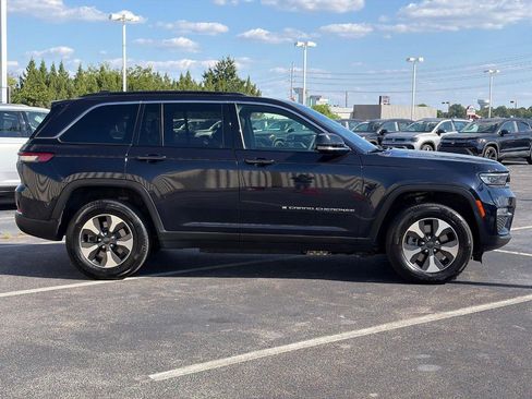 Used 2024 Jeep Grand Cherokee Limited 4xe AWD/4WD image 4