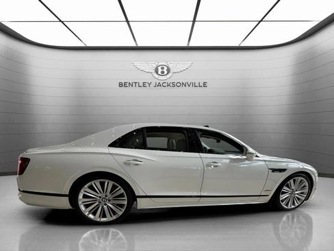 New 2025 Bentley Flying Spur Plug-In Hybrid image 5