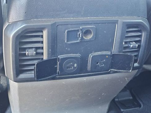 Used 2022 Ford F250 XLT w/ XLT Premium Package image 17