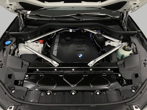 New 2026 BMW X5 xDrive40i w/ Premium Package AWD/4WD image 13