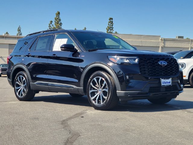 Used 2026 Ford Explorer ST-Line w/ Premium Package RWD image 31