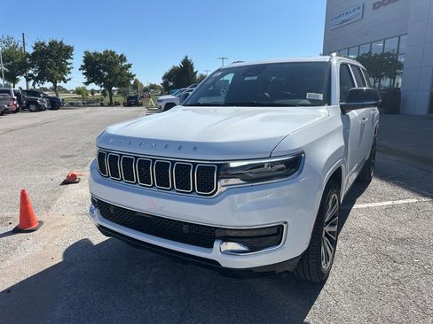 New 2025 Jeep Wagoneer Series II image 12