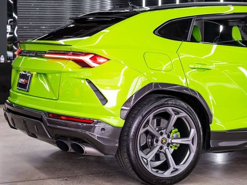 Used 2022 Lamborghini Urus AWD/4WD image 27