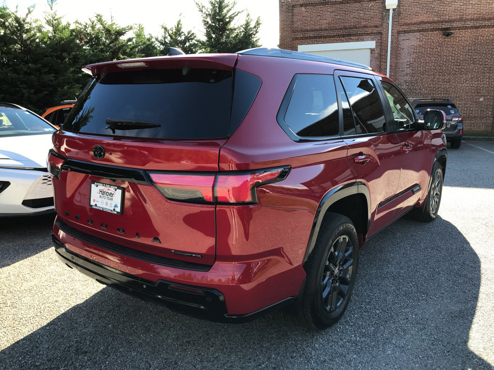 Certified 2025 Toyota Sequoia Platinum AWD/4WD image 8