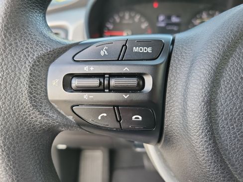 Used 2022 Kia Rio LX image 13