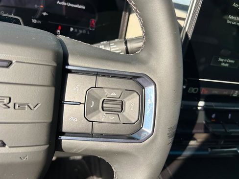 New 2026 GMC Hummer EV SUV image 12