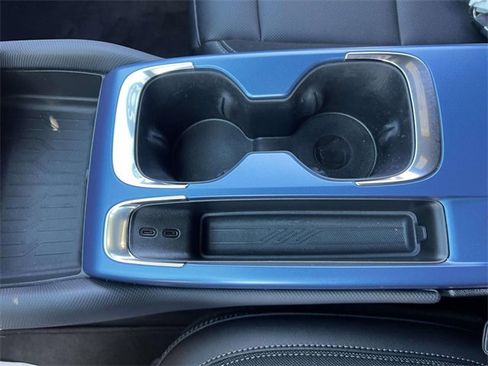 Used 2025 Chevrolet Equinox EV LT w/ Convenience Package image 20