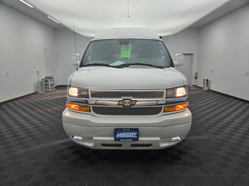 Used 2020 Chevrolet Express 2500 Extended RWD image 12