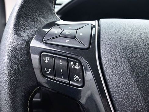 Used 2018 Ford Explorer Platinum AWD/4WD image 32