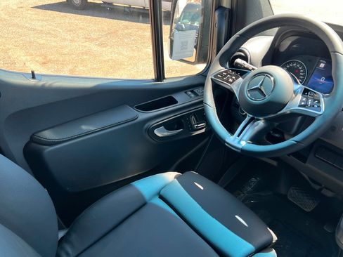 New 2026 Mercedes-Benz Sprinter 2500 image 11