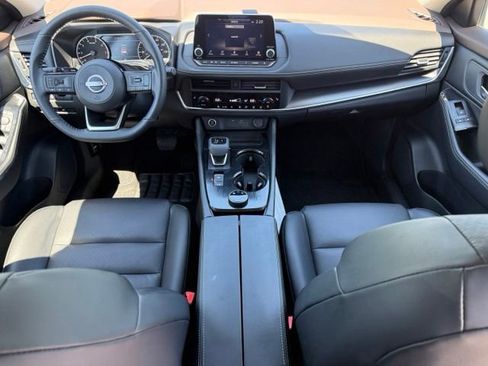 Used 2023 Nissan Rogue SV w/ SV Premium B Package AWD/4WD image 25