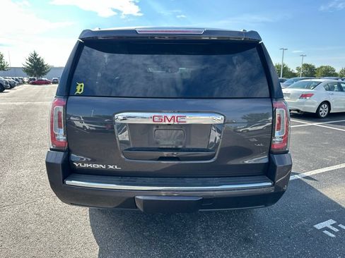 Used 2016 GMC Yukon XL Denali w/ Open Road Package AWD/4WD image 10