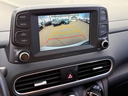 Used 2021 Hyundai Kona SEL Plus image 19