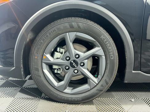 New 2026 Kia K4 FWD image 13