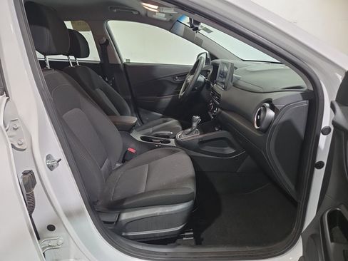 Used 2022 Hyundai Kona SEL w/ Cargo Package FWD image 11