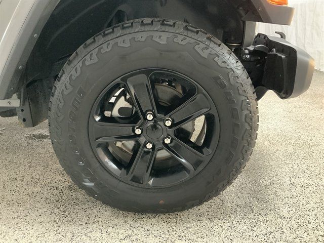 Used 2023 Jeep Wrangler Unlimited Sahara AWD/4WD image 14