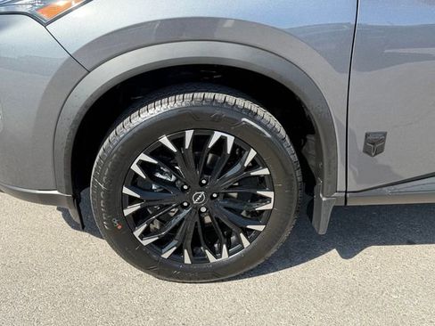 New 2026 Nissan Rogue SV FWD image 28