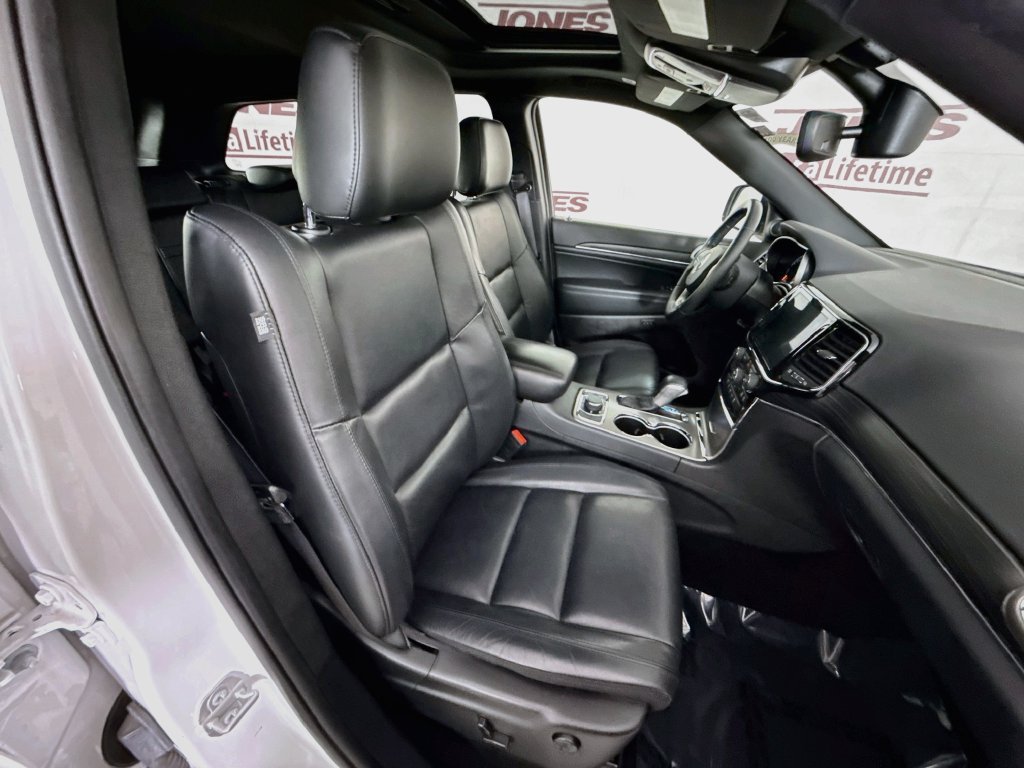Used 2021 Jeep Grand Cherokee Limited AWD/4WD image 33